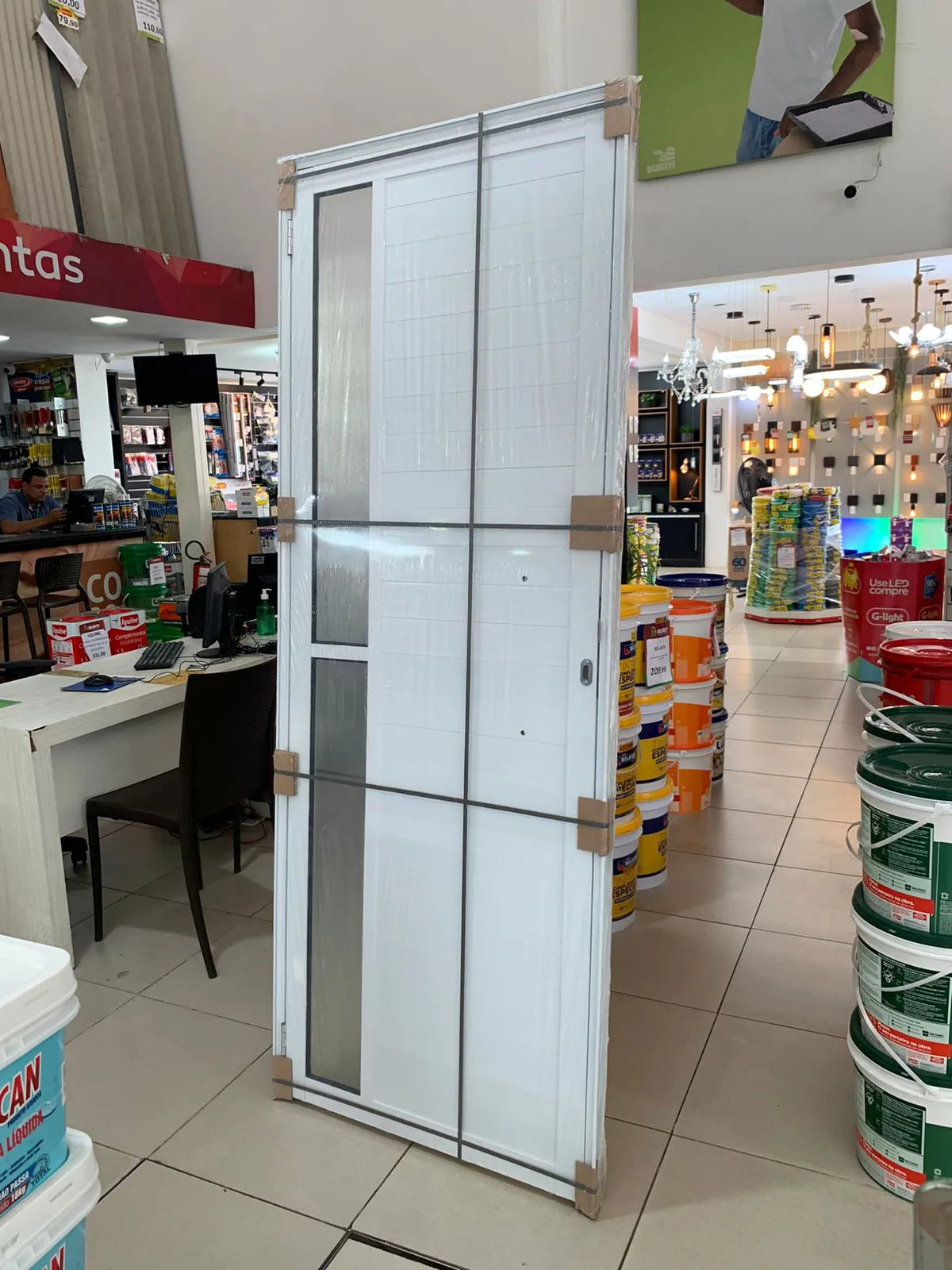 Porta Alumínio Lambril 210x90 Esquerda Vertical Com Puxador 67778 - Mugitec