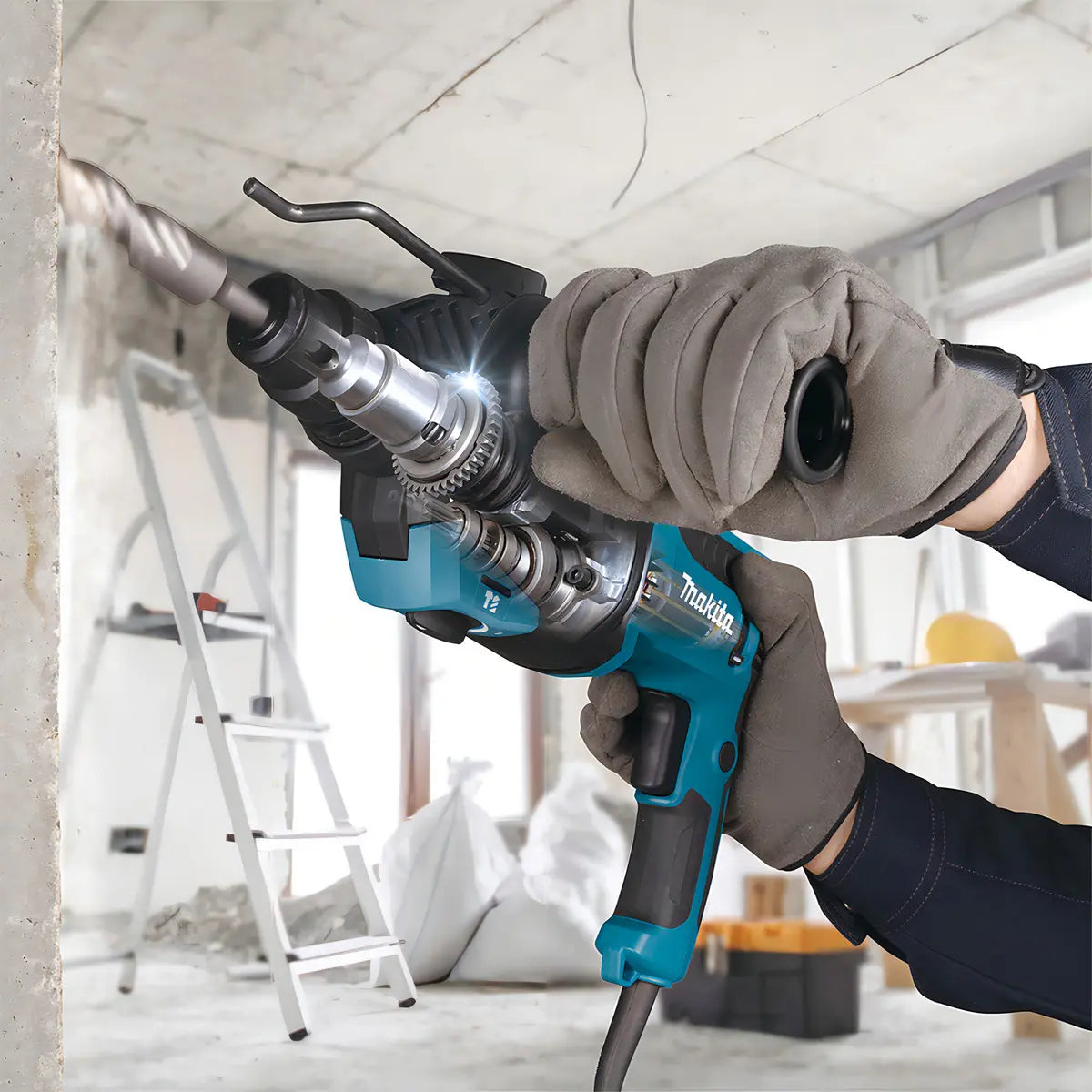 Martelete Combinado 800W SDS Plus 24MM HR2670 Profissional - Makita